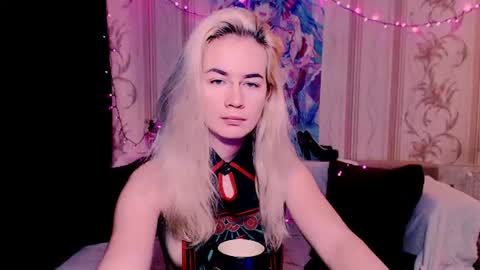 Snapshot of carinfox chatting on 06.09.26 Carin online show from 06.09.26