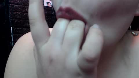 Snapshot of carla_999 chatting on 10.04.25 carla_999 online show from 10.04.25