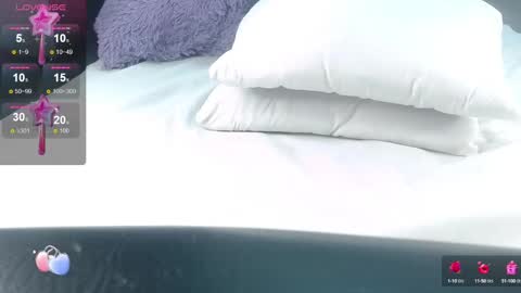 Carla naugthy  online show from 03.08.25