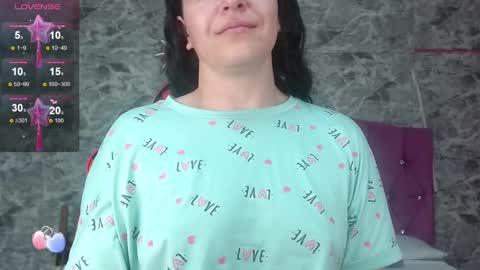 Carla naugthy  online show from 03.08.25