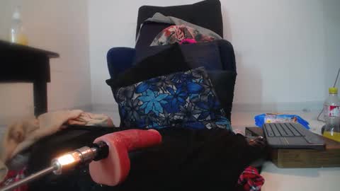 carla_prestige online show from 01.11.25