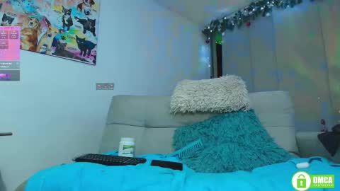 Snapshot of carla_rossi chatting on 12.23.25 Carla online show from 12.23.25