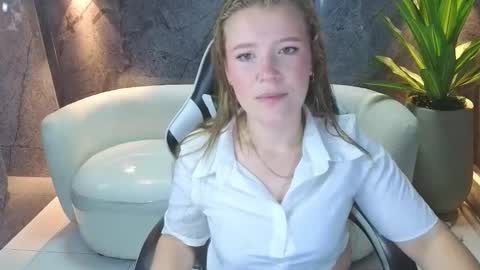 Carla  online show from 10.03.25