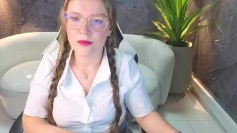 Carla  online show from 10.09.25