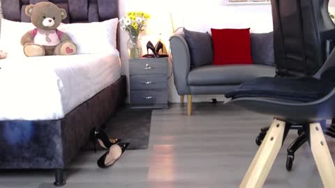 Carla independent model    online show from 12.07.24