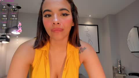 Carla online show from 02.08.25