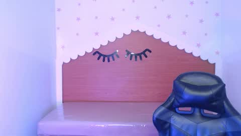 CARLYE   online show from 12.17.25