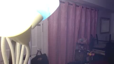 Carlie online show from 11.22.25