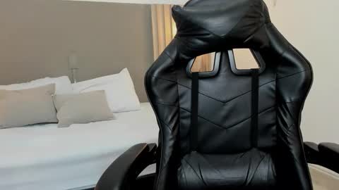 C A R L I N A online show from 10.23.25