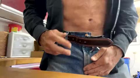 Snapshot of carlmeyers33 chatting on 10.18.25 daddy cowboy fit mature straight online show from 10.18.25