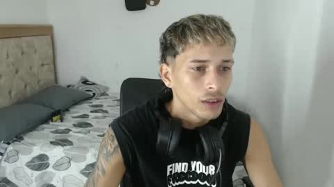 carlossmi01 online show from 10.09.25