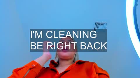 Snapshot of carlota_peach chatting on 02.07.25 Andrea online show from 02.07.25