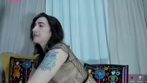 Snapshot of carly_grasso chatting on 06.13.26 carly grasso online show from 06.13.26