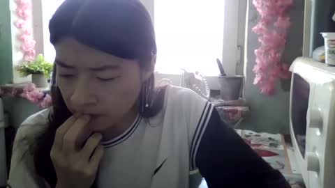 Snapshot of carlyjoy chatting on 10.10.25 CarlyJoy online show from 10.10.25