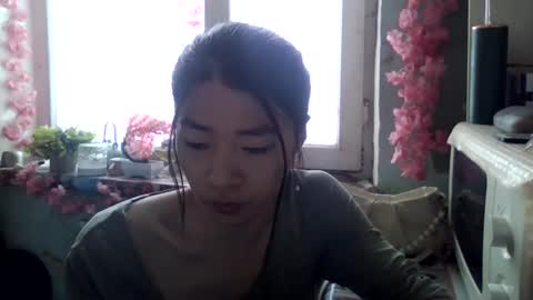 Snapshot of carlyjoy chatting on 11.30.25 CarlyJoy online show from 11.30.25