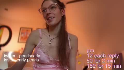 Carly Pearls online show from 01.11.25