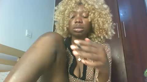 carlyscoop online show from 04.16.26