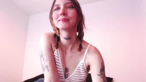 carmennrusso online show from 02.13.25