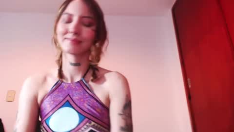 carmennrusso online show from 02.14.25