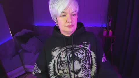 Carmen online show from 01.06.25