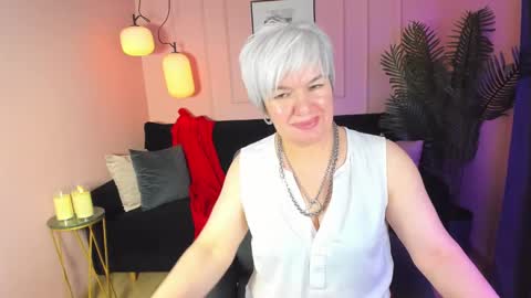 Carmen online show from 02.15.25