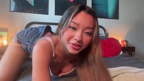 Snapshot of carmenxrose chatting on 02.14.25 carmenxrose online show from 02.14.25