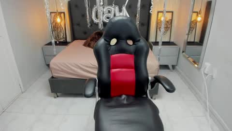 CARMILA online show from 04.13.26