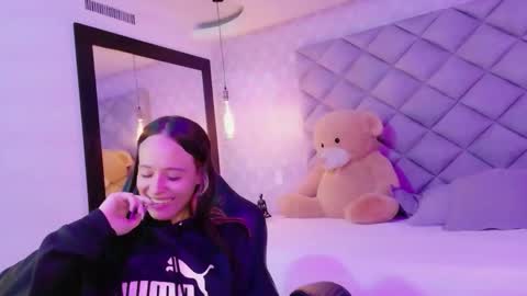 caro_adams1 online show from 11.27.25