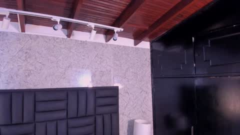    online show from 12.12.24