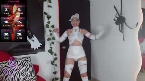 Caroline online show from 10.29.25