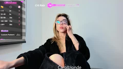 Snapshot of carolblonde chatting on 02.10.25 Char online show from 02.10.25