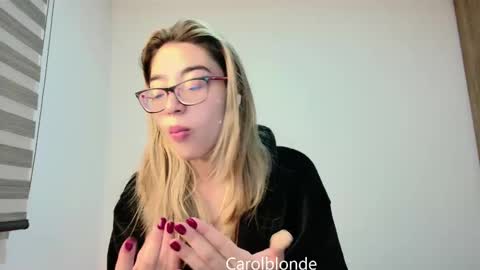 Snapshot of carolblonde chatting on 02.21.25 Char online show from 02.21.25