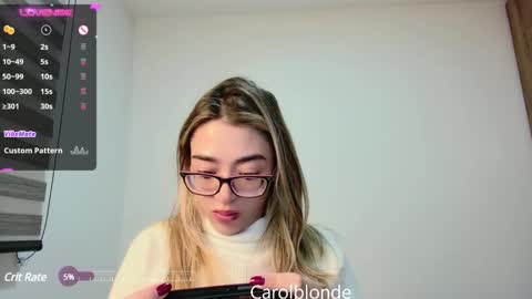 Snapshot of carolblonde chatting on 02.25.25 Char online show from 02.25.25