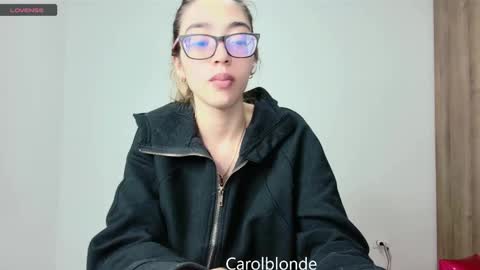 Snapshot of carolblonde chatting on 03.06.25 Char online show from 03.06.25