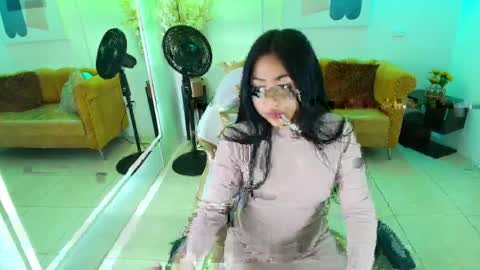 CAROLINA.  online show from 04.06.26