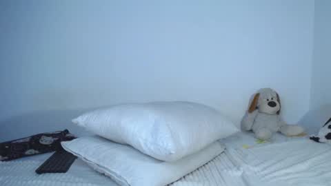 CarolinaM online show from 10.14.25