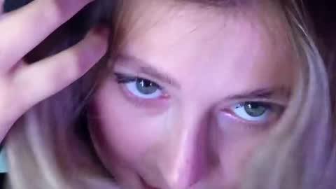 Carolina online show from 10.01.25