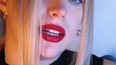 Carolina online show from 10.15.25