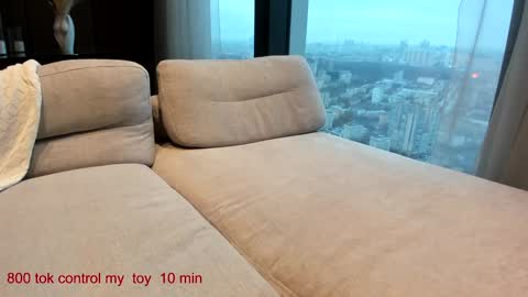 Lina.I will online 1 December   online show from 01.17.25