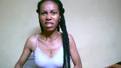 caroline151047 online show from 02.05.25