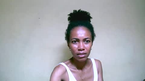 caroline151047 online show from 02.14.25