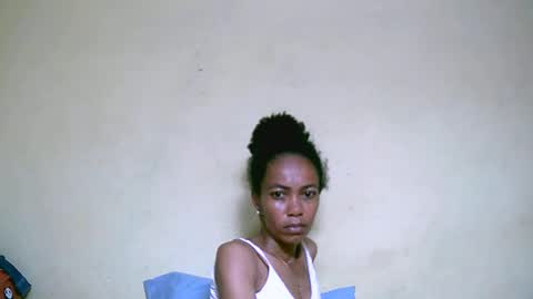 caroline151047 online show from 02.15.25