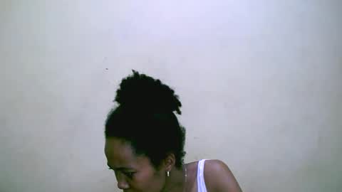 caroline151047 online show from 02.15.25