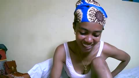 caroline151047 online show from 02.28.25