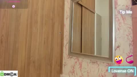 caroline daring online show from 12.17.25