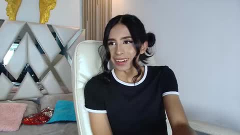 caroline_foster1 online show from 09.28.25