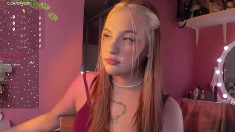 Caro online show from 11.21.25