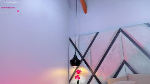 Caroline online show from 01.27.25