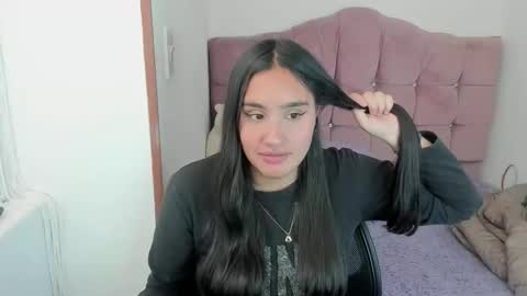 caroline_rodriguez_9 online show from 10.04.25