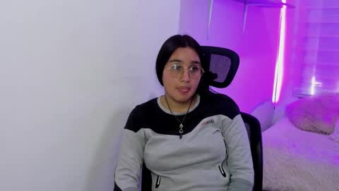 caroline_rodriguez_9 online show from 01.17.26
